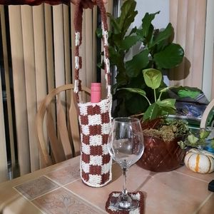 Checkered Wine Holder🍷
